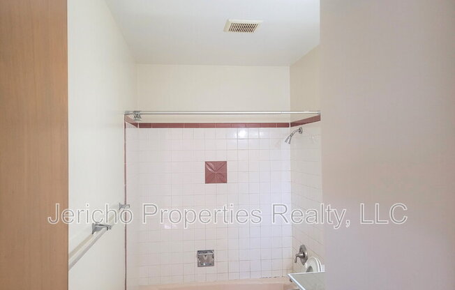 7300 W 20 AVE