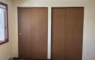 2 beds, 1 bath, $1,200, Unit 8-2545