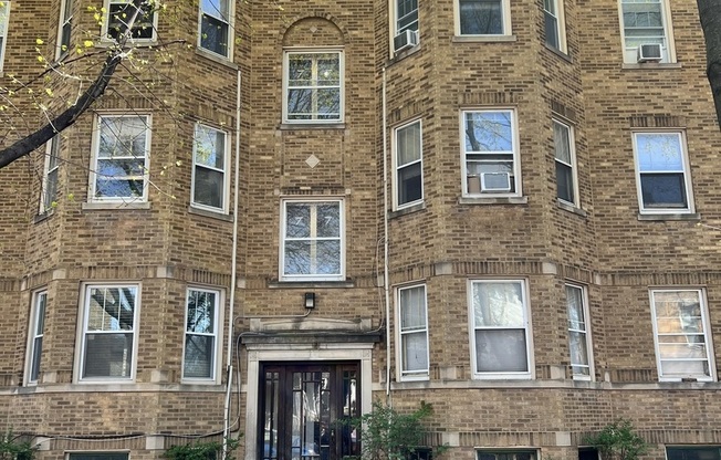 3701 North Hoyne Ave.