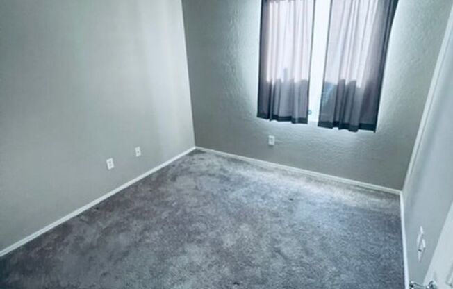 3 beds, 2 baths, $1,895
