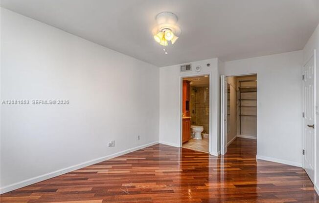 2 beds, 2 baths, $4,200, Unit # 1603