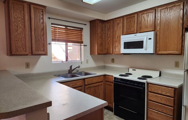 2 beds, 2 baths, $1,000, Unit # 102