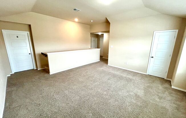 1 bed, 1 bath, 150 sqft, $550, Unit Unit 5