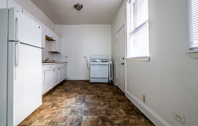 5854 S Michigan