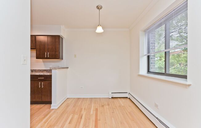 1 bed, 1 bath, $1,650, Unit 312
