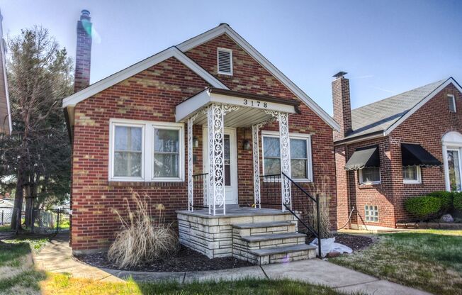 Adorable brick bungalow in the heart of South City!