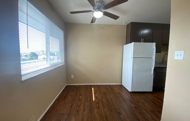 1 bed, 1 bath, 700 sqft, $1,645, Unit 302