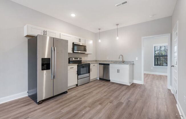 2 beds, 2.5 baths, 1,300 sqft, $1,400, Unit 35