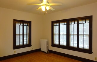 20  -  1536 LaSalle