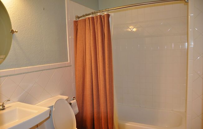 2 beds, 1 bath, $2,147