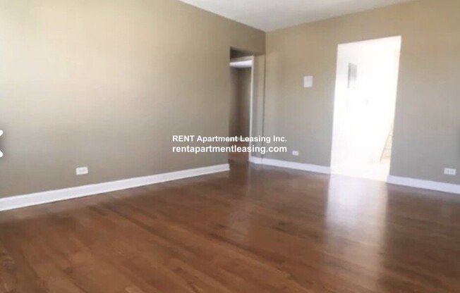 7626 N Milwaukee Ave