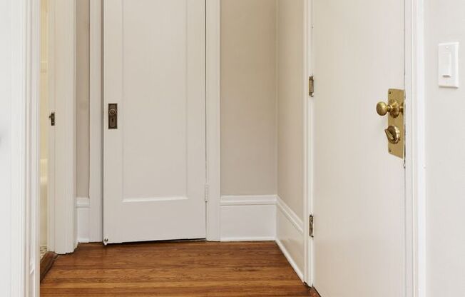 Studio, 1 bath, 500 sqft, $1,595, Unit 211
