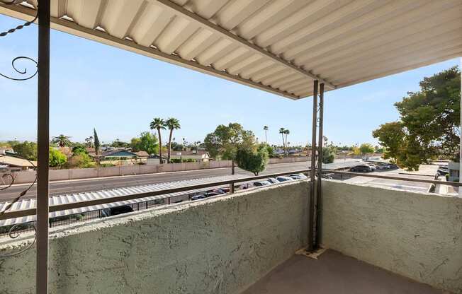 2x2 Patio at Villa Toscana Apartments in Phoenix Arizona