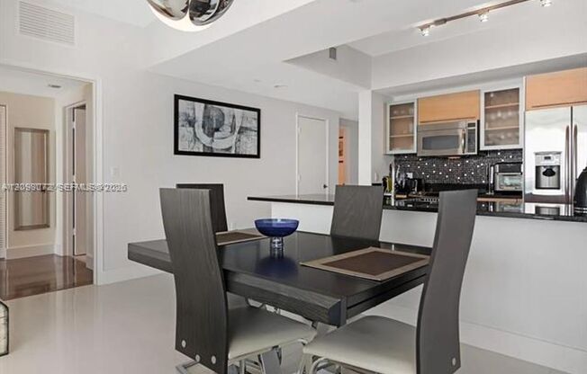 2 beds, 2.5 baths, $6,500, Unit # 3710