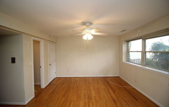 3806 Hickory