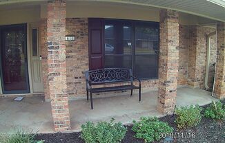 4 beds, 3 baths, $2,100