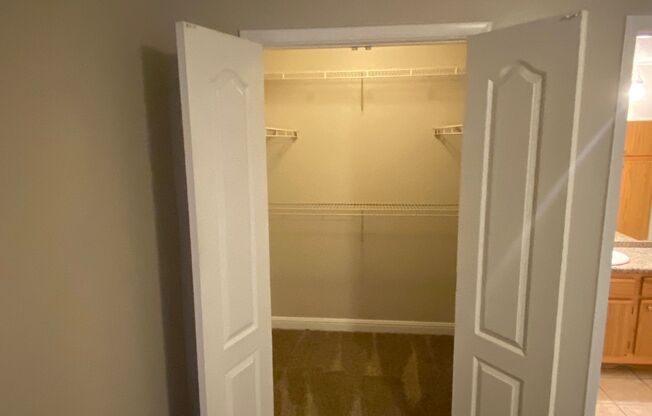 2 beds, 2 baths, $1,400, Unit UNIT # 1190