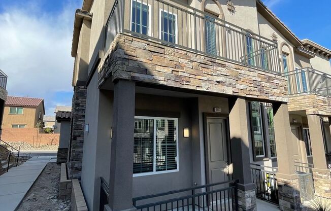 Beautiful Townhome in Providence Gated Community! Available 7/18/2025!