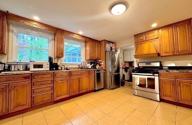 1247 TRAPELO RD