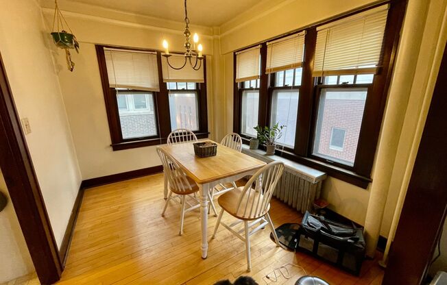1 bed, 1 bath, $995, Unit 57