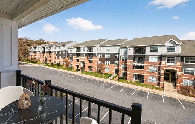 Welcome to Eagle Rock Apartments at Columbia Pike, where modern living meets convenience. Enjoy spacious layouts, beautiful views, and a vibrant community atmosphere. Elevate your lifestyle today—schedule a tour and find your perfect home!