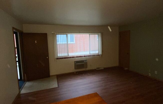 2929 3019 E ADAMS AVE