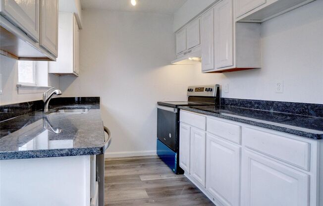 2 beds, 2 baths, $1,325, Unit #1001