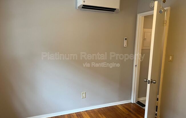 1 bed, 1 bath, 550 sqft, $1,000, Unit 6