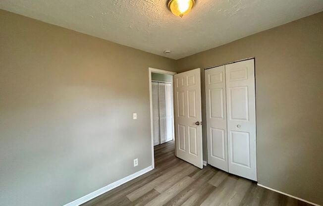 3 beds, 1 bath, $1,275