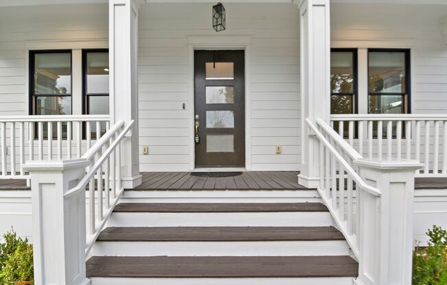 Luxury 3-Bed Home with Solar Panels, Tesla Powerwalls & Saltwater Pool!