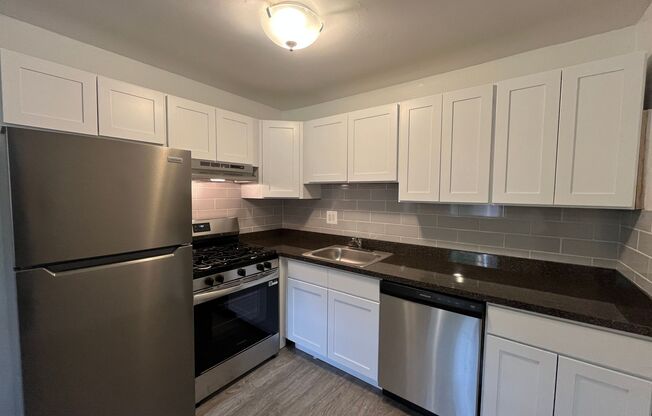 Colonial Point Apartments