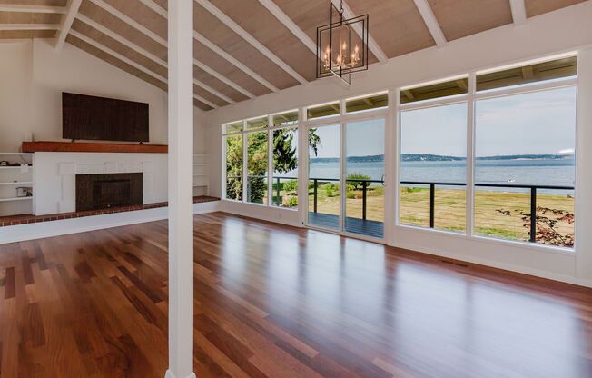 Low Bank Waterfront New Remodel on Huge Lot