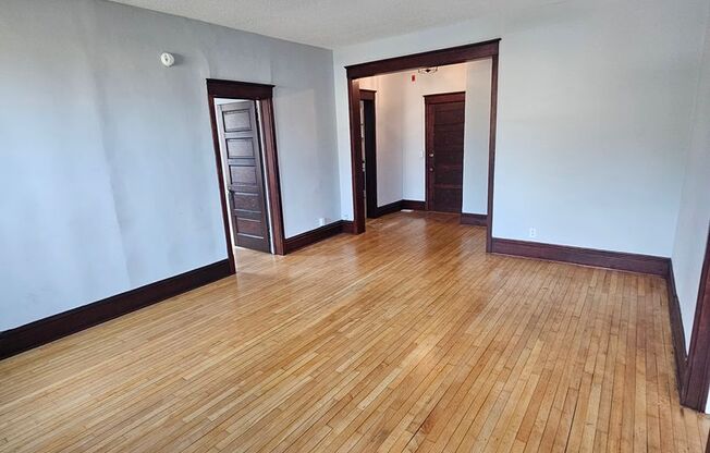 2 beds, 1 bath, 1,020 sqft, $1,745, Unit 905-26