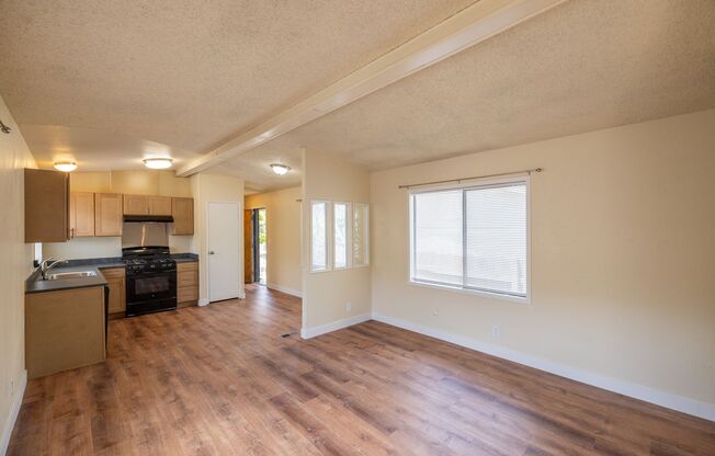 North Oakland Gem!