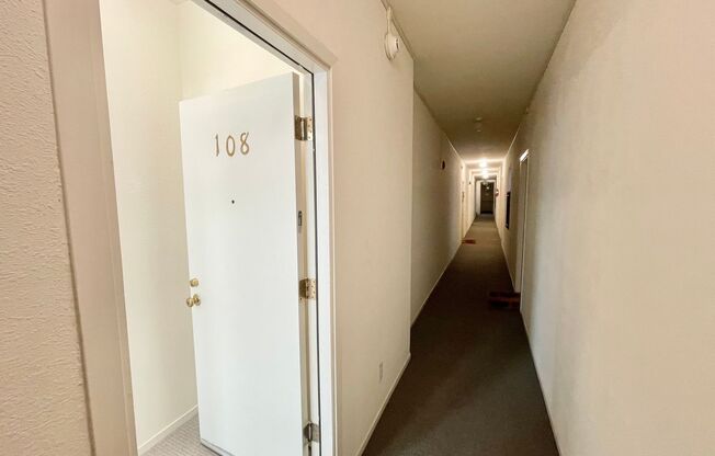 Studio, 1 bath, $1,795, Unit 700 Laguna Street, #108