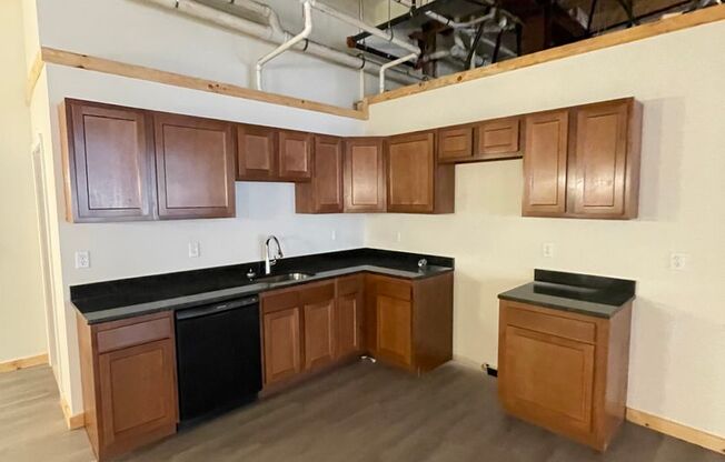 1 bed, 1 bath, 1,350 sqft, $1,700, Unit 1104