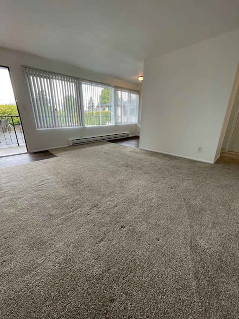 Iron Ridge Apartments