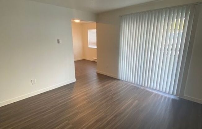 1 bed, 1 bath, 685 sqft, $1,450, Unit 15