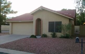 EXCELLENT CORNER LOT HOME IN ADULT COMMUNITY!