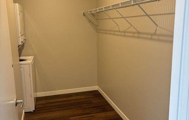 2 beds, 2 baths, 1,210 sqft, $2,000, Unit 320