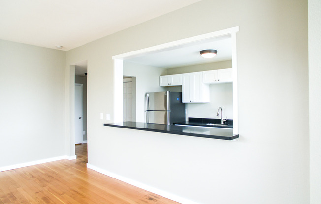 1 bed, 1 bath, 552 sqft, $1,645, Unit 103