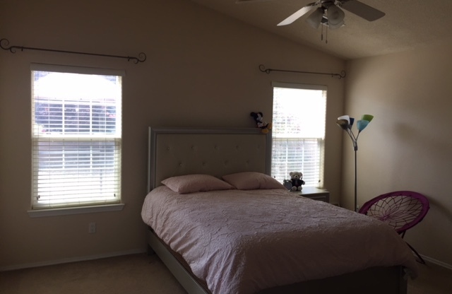 3 beds, 2 baths, $2,000