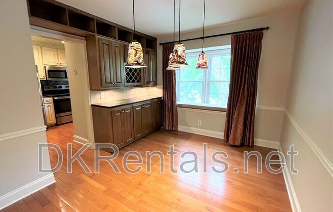 82 MONTRE SQ NW
