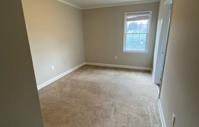 Cobb Square Apartments