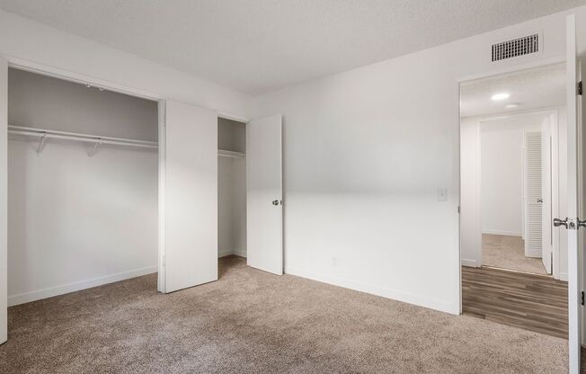 2 beds, 1 bath, 907 sqft, $1,525, Unit 108