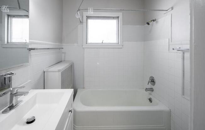 2 ROOSEVELT ST