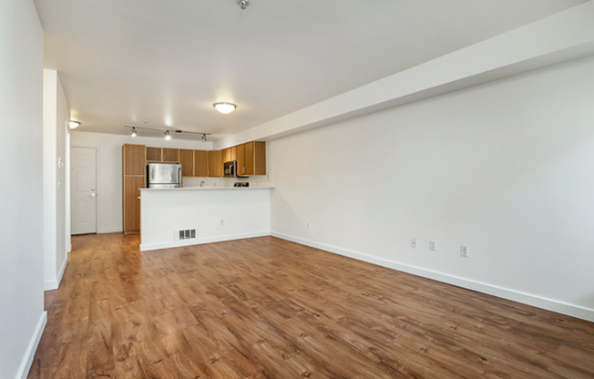 1 bed, 1 bath, 680 sqft, $1,945, Unit 410