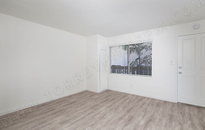 1 bed, 1 bath, $2,095, Unit 03