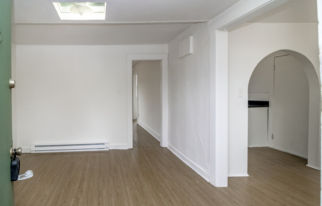 14402 56 AVE S