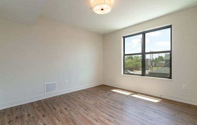 2 beds, 2 baths, 785 sqft, $2,425, Unit 1050 N 4th St. Apt. 216